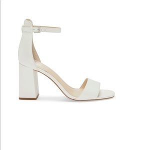 NWT Vince Camuto Winderly Crisp Block Heels
